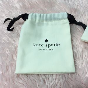 BNWT KATE SPADE SMALL IVORY & BLACK JEWELRY POUCH